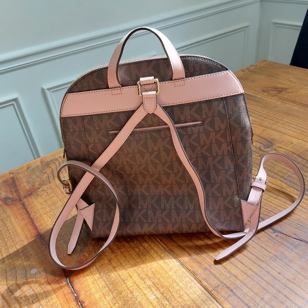 Michael Kors backpack - Picture 2 of 4